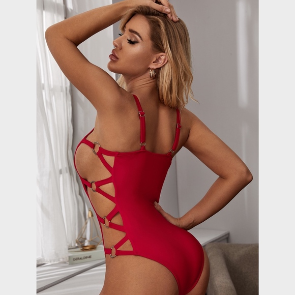Ring Detailed Cut Out Sides Red One Piece Swimsuit - Picture 5 of 6
